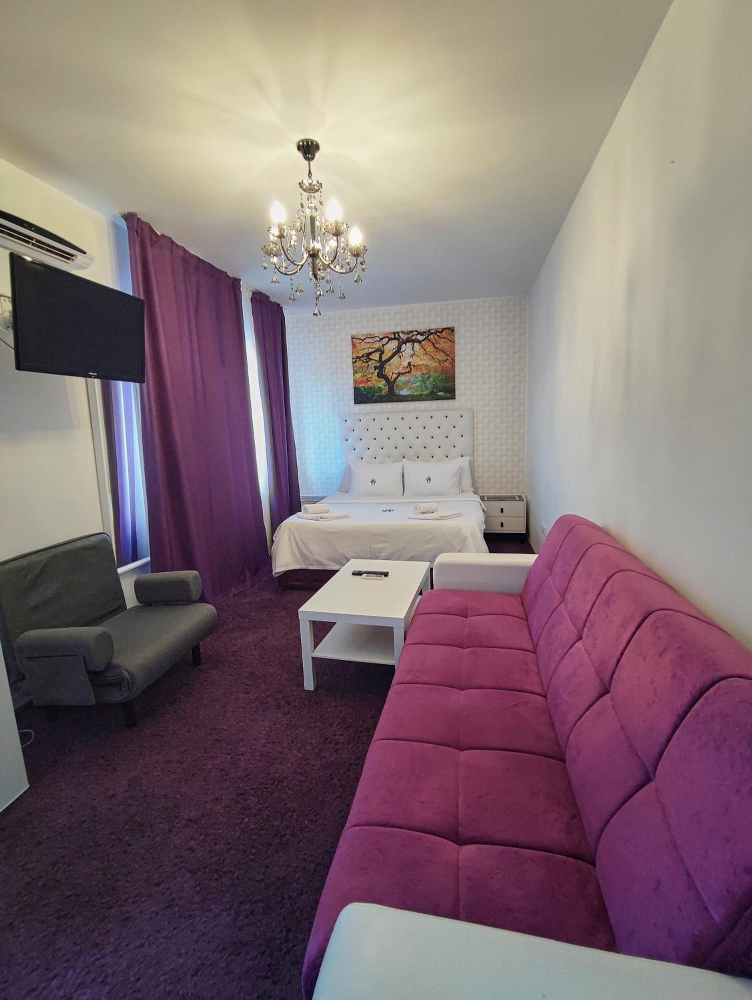 Iris Boutique Therme & Bucharest Otopeni Airport エクステリア 写真