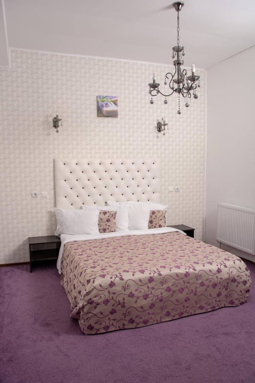 Iris Boutique Therme & Bucharest Otopeni Airport エクステリア 写真