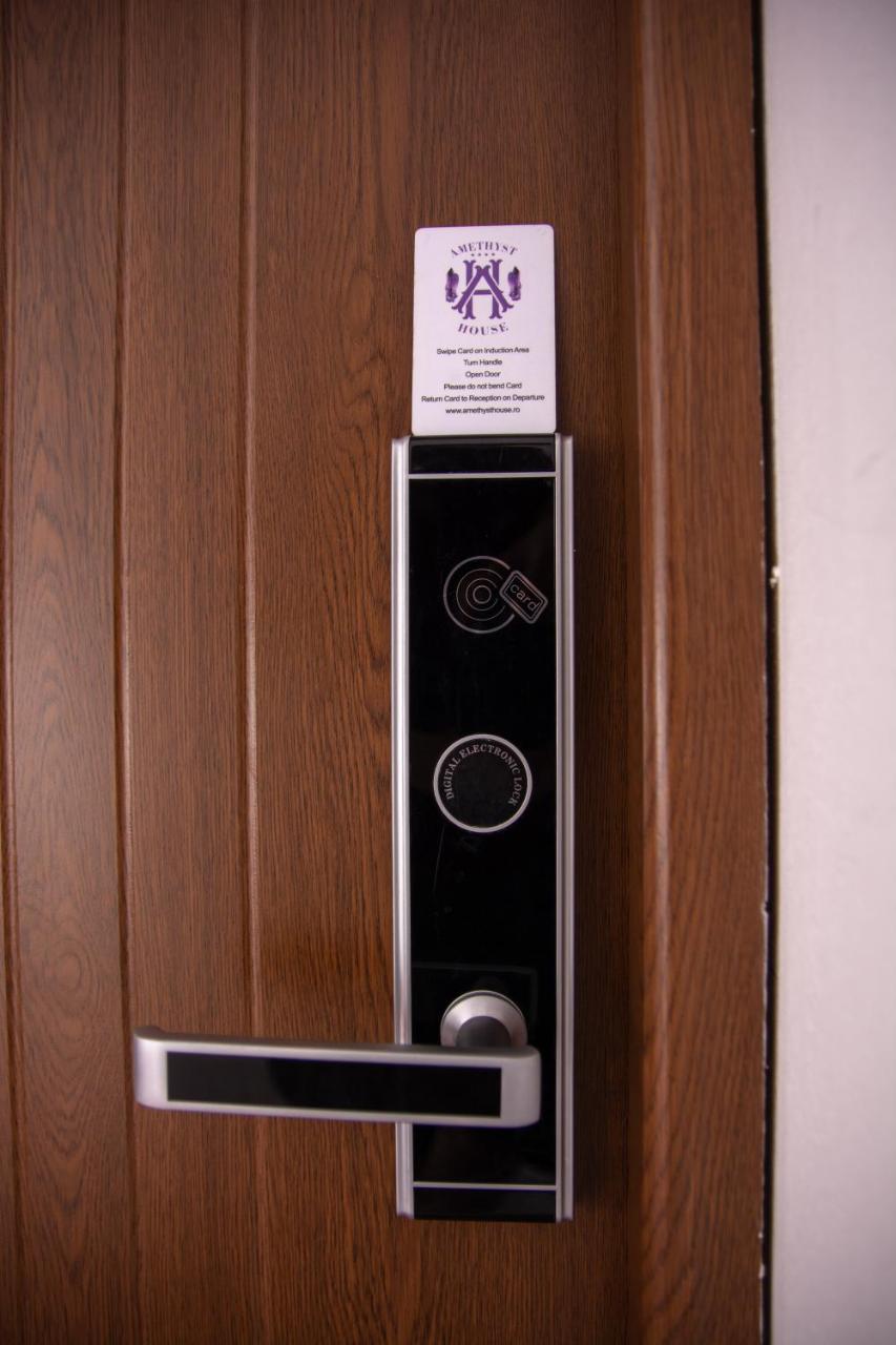 Iris Boutique Therme & Bucharest Otopeni Airport エクステリア 写真