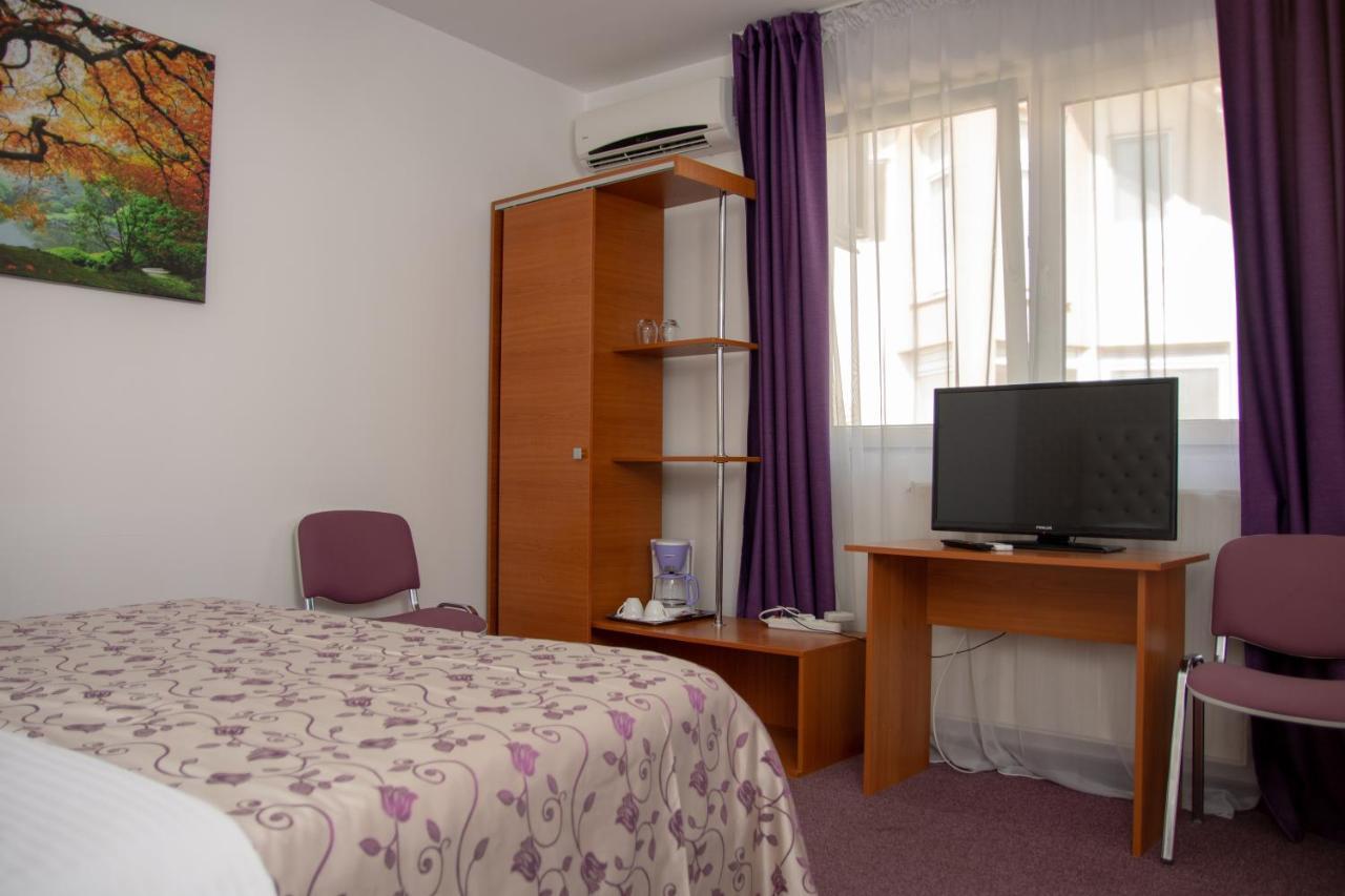 Iris Boutique Therme & Bucharest Otopeni Airport エクステリア 写真